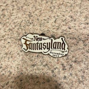 “New Fantasyland 2012” Pin